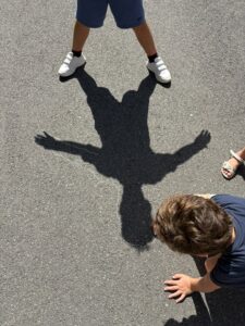 a-la-decouverte-des-ombres